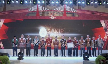 Bupati Merangin Raih Penghargaan SAKIP Award 2019 Dari Menpan RB