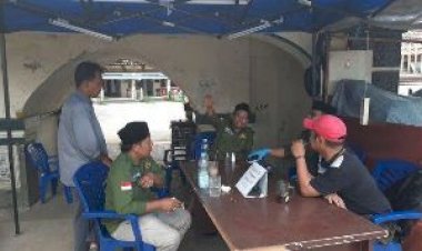 Viral Sholat Jumat di Masjid Luar Batang Dihadang Polisi, Takmir: Hanya Dihimbau Saja