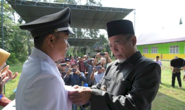 Wabup Merangin Lantik Kades Air Batu