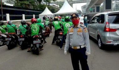 Rapid Test COVID-19 "Drive Thru" Diikuti Pengemudi Ojek Online
