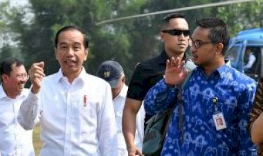 Andi Taufan yang Bikin Heboh Jagat Medsos Pilih Mundur dari Stafsus, Yuk Intip Profilnya