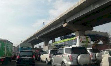 Hari Pertama Larangan Mudik, Bus AKAP Lewat Tol Tanpa Penumpang