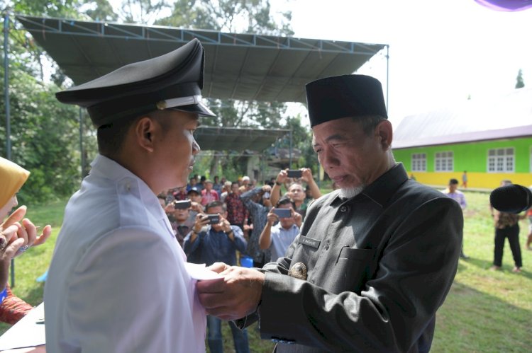 Wabup Merangin Lantik Kades Air Batu