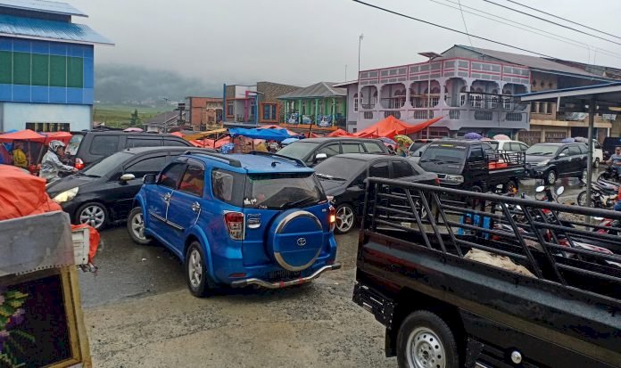 Di Tengah Pandemi Covid-19, Pasar di Kerinci Ini Tetap Ramai