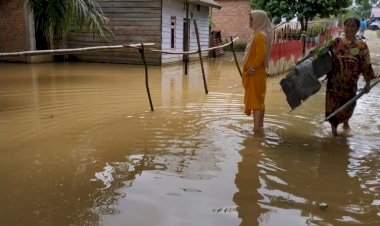 Dilanda Hujan Deras Beberapa Hari Terakhir, Belasan Rumah Warga di Desa Batuampar Sarolangun Terendam Banjir