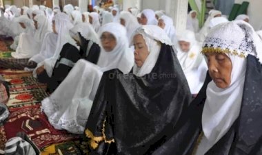Jamaah Tarekat Naqsabandiyah Pagi Sabtu Ini Lebaran Idul Fitri 1441 Hijriah
