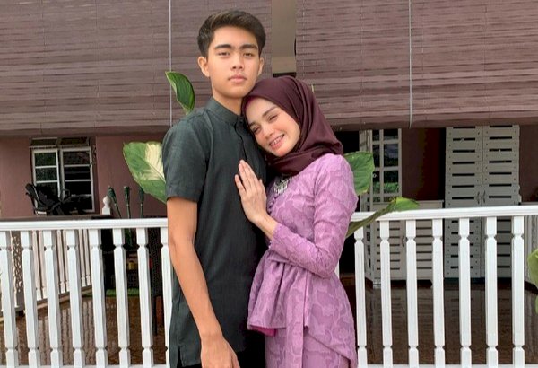Viral Ibu Awet Muda Berpose Mesra dengan Anaknya Dikira Sang Pacar, Beragam Reaksi Netizen