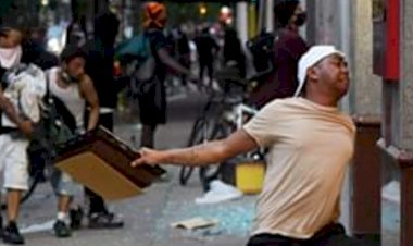 Viral! Perusuh di Amerika Bertato 'Peta Indonesia', Begini Penjelasan Kemlu