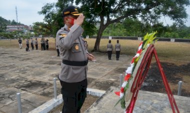 Hari Bhayangkara 74, Kapolres Aji: Anggota Polri Dituntut Lebih Peduli kepada Masyarakat Terdampak COVID-19