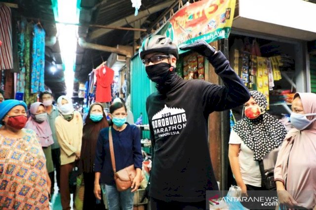 Ganjar Minta Kepala Daerah tidak Buru-buru Deklarasikan Normal Baru