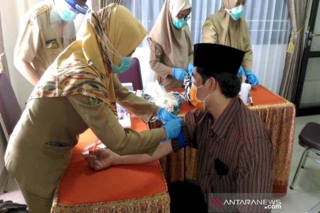 Puluhan Anggota DPRD Boyolali Ikuti Rapid Test COVID-19