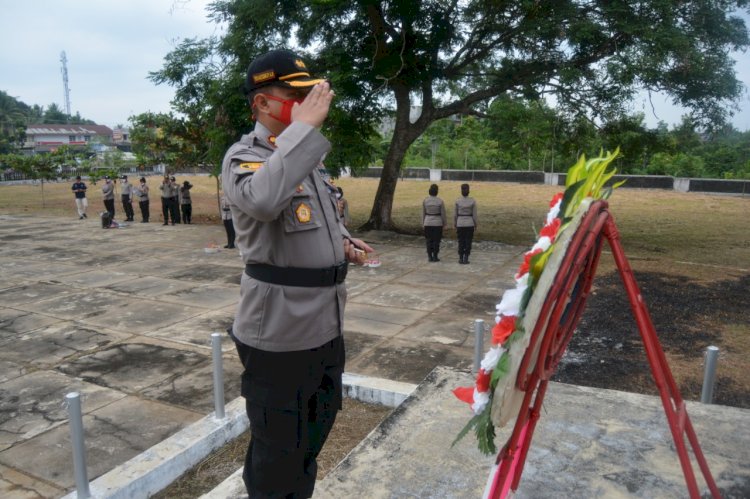Hari Bhayangkara 74, Kapolres Aji: Anggota Polri Dituntut Lebih Peduli kepada Masyarakat Terdampak COVID-19