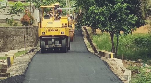 Tidak Terkendala Covid-19, Pekerjaan Jalan Dalam Kota Sarolangun Terus Dilakukan