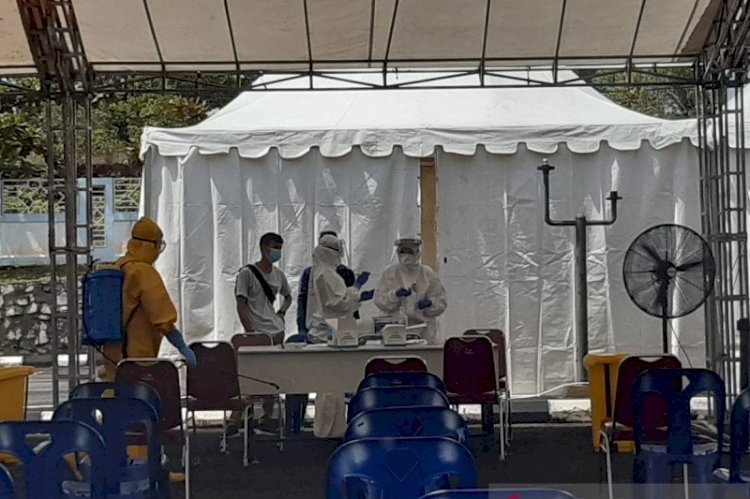 Lima Staf Protokol Pemprov Kepri Tertular COVID-19