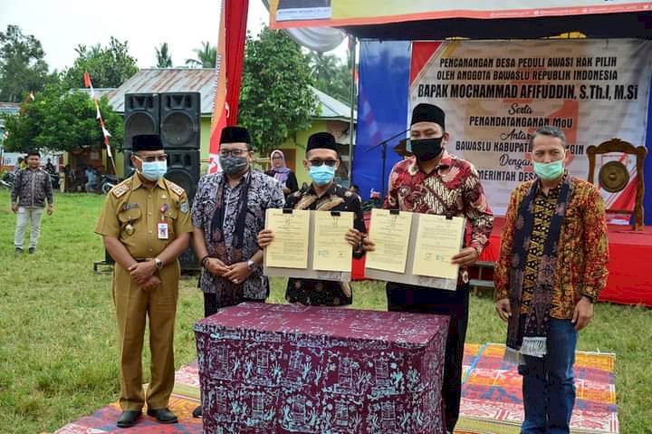 Tiba di Merangin, Anggota Bawaslu RI Canangkan Desa Mudo Sebagai Desa Peduli Awasi Hak Pilih
