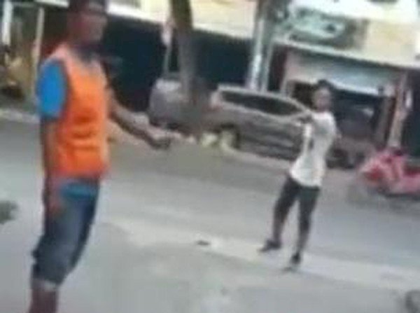 Viral Tendang Motor Emak-emak Gegara Duit Parkir Kurang, Pria Ini Diringkus Polisi