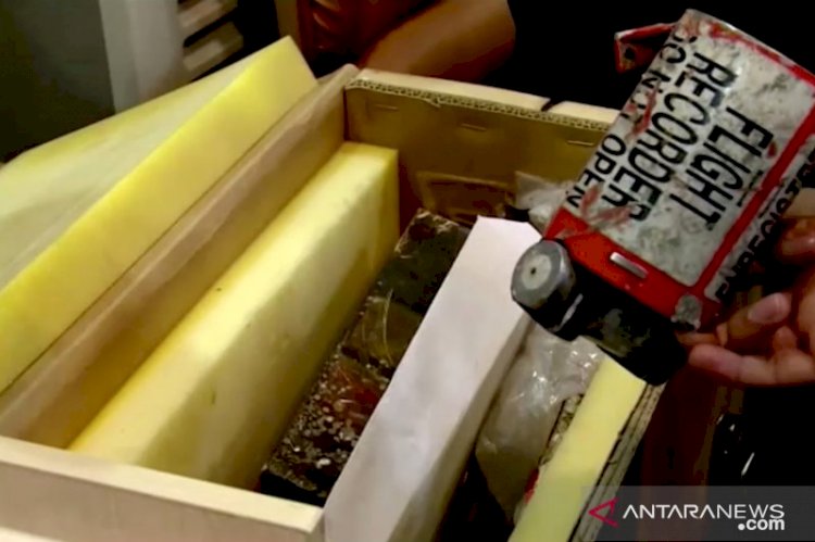 Kotak Hitam: Pesawat Ukraina Ditembak Dua Kali dengan Selisih 25 Detik