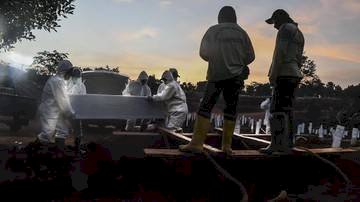 RI Didesak Akui Gagal Atasi Covid Usai Dilockdown Negara Lain