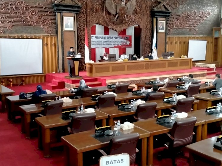 Sampaikan Tanggapan Pandangan Fraksi, Ini yang Disampaikan Gubernur Jambi