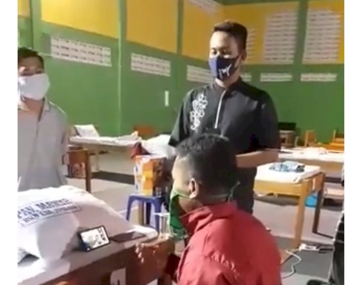 Viral Pria 'Ngegas' Curhat Lagi di Isolasi Covid-19 ke Bupati: Jika Corona Mematikan, di GOR ini Ada Bayi Tiga sudah Mati Duluan