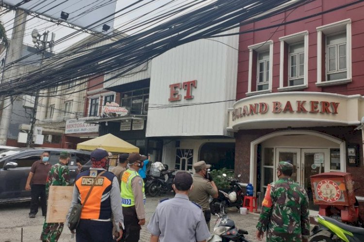 Tiga Pilar Mampang Operasi Yustisi di Pertokoan, Ini yang Didapat