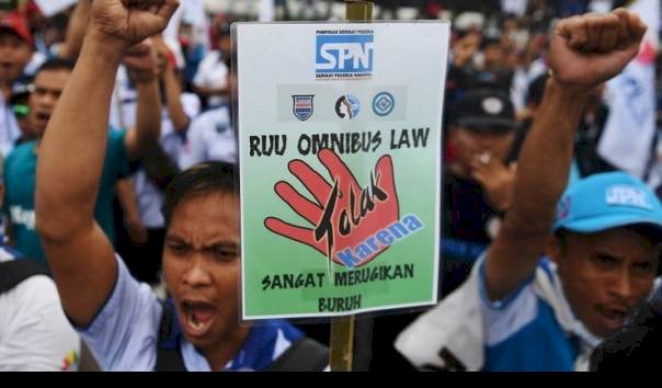 Omnibus Law Jadi Kontroversi hingga Buruh Menolak Mati-matian, Sebenarnya Apa Itu?