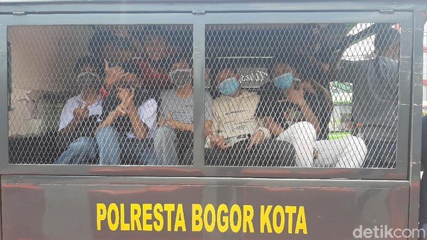 50 Pelajar di Bogor Diciduk, Siswa SMK: Mau ke Jakarta, Pak! Mau ikut Demo