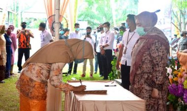 Bupati Lantik Puluhan Anggota BPD Terpilih Kecamatan Sekernan