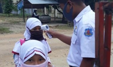 Hari Ini, Siswa di Bungo Mulai Belajar dan Gunakan Protokol Kesehatan