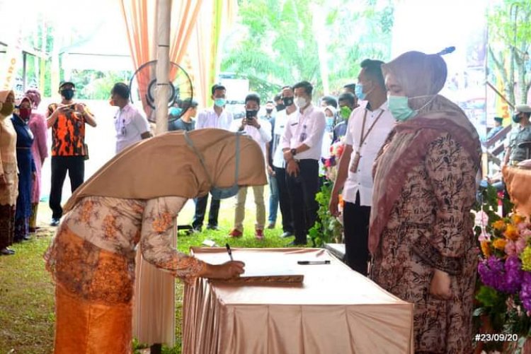 Bupati Lantik Puluhan Anggota BPD Terpilih Kecamatan Sekernan