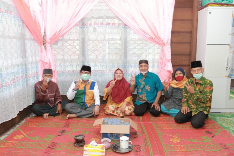 Fachrori Umar Disambut Hangat Warga Desa Gedong Karya