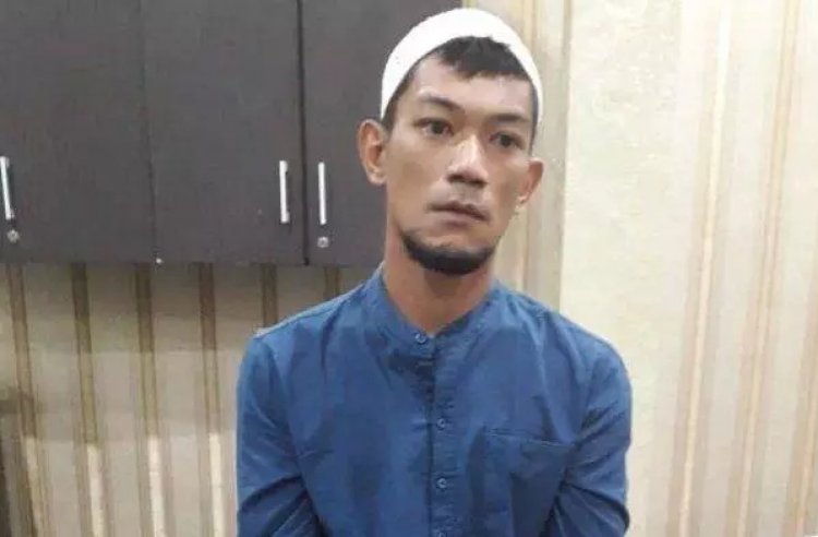 Begini Alasan Ketua FPI Galang Welly Putra Sebar Foto Megawati Gendong Jokowi