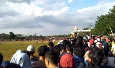 Turnamen Sepak Bola dihadiri Ribuan Penonton Saat PSBB, Anehnya Kapolres dan Satgas Covid-19 Tak Tahu?