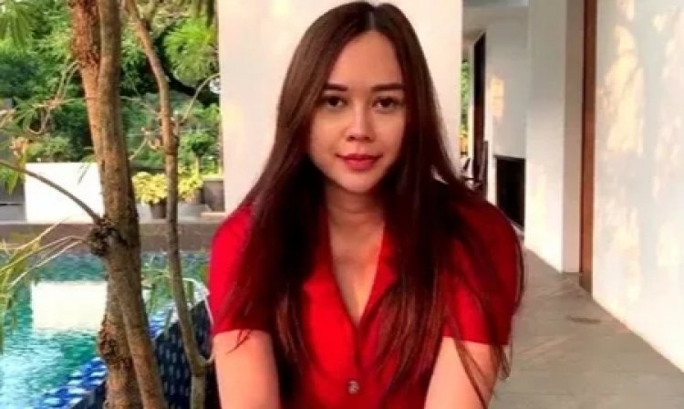 Aura Kasih Gugat Cerai Eryck Amaral?
