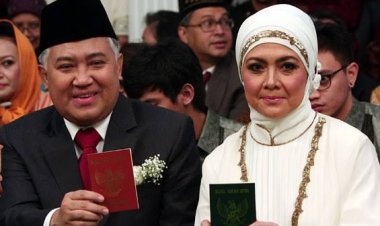 Novalinda Ceraikan Din Lantaran Kurang Diperhatikan dan Sudah Pisah Ranjang