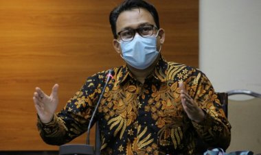 Staf Istri Edhy Dicecar Soal Penampungan Uang Hasil Suap Benih Lobster