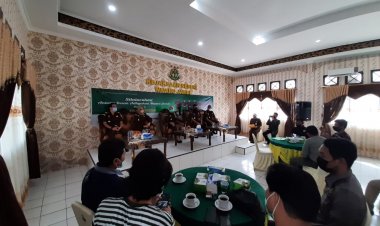 Umumkan Hal Ini, Kajari Muarojambi Kumpulkan Awak Media