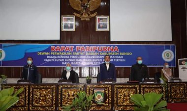 Gunakan Protokol Kesehatan, DPRD Tetapkan Bupati dan Wabup Bungo Terpilih