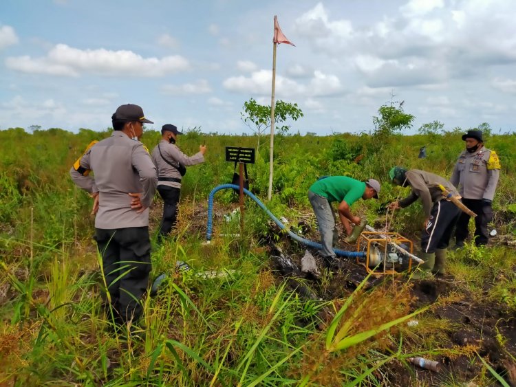 Antisipasi Karhutla, Polres Muarojambi Siapkan Sumur dan Kolam di Lahan Gambut
