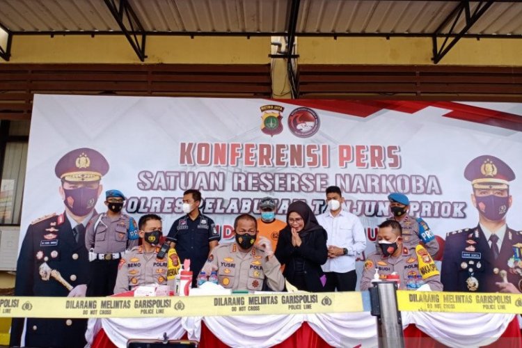 Bikin Susah Orangtua! Ridho Roma Ditangkap dengan Barang Bukti Tiga Butir Ekstasi