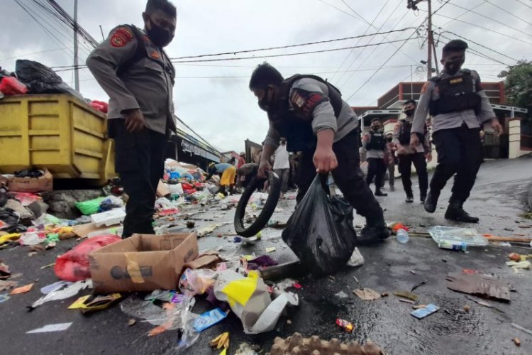 Sampah Menumpuk, Wali Kota Ternate: Saya Perintahkan Kadis DLH