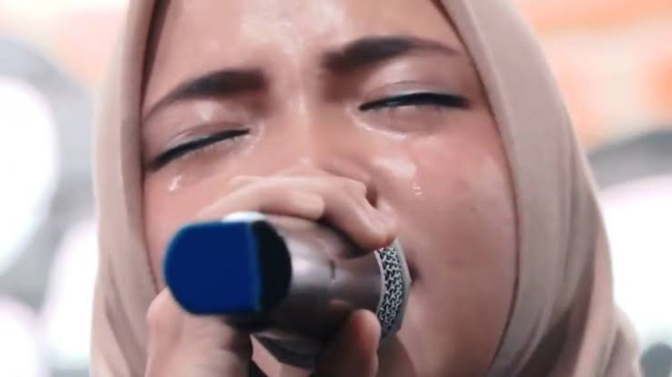 Lama Bungkam! Nissa Sabyan Bikin Status: Apapun Ujiannya, Bersama Allah Semua akan Baik