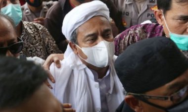 Bom Bunuh Diri di Katedral Makasar, Habib Rizieq: Haram Mengganggu Umat Kristiani yang Sedang Beribadah