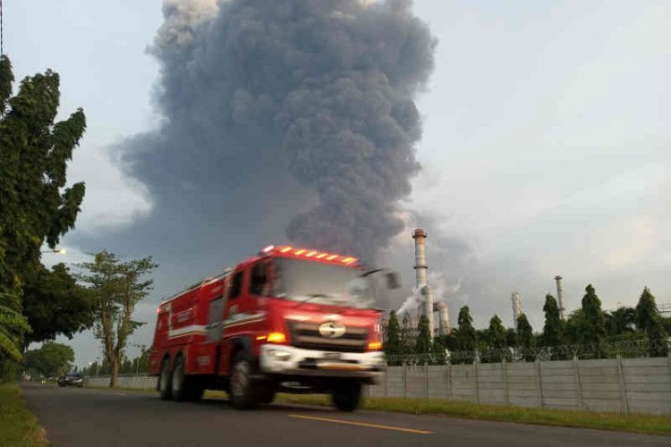Kilang Balongan Terbakar Hebat, Pertamina Klaim Distribusi BBM Lancar