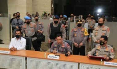 Kapolri: Zakiah Aini Merupakan Lone Wolf Beridiologi ISIS