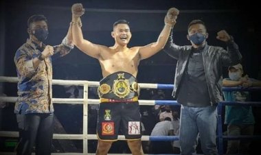 Bukan Kaleng-kaleng! Juara Tinju Kelas Berat Roboh Versus Prajurit Paspampres
