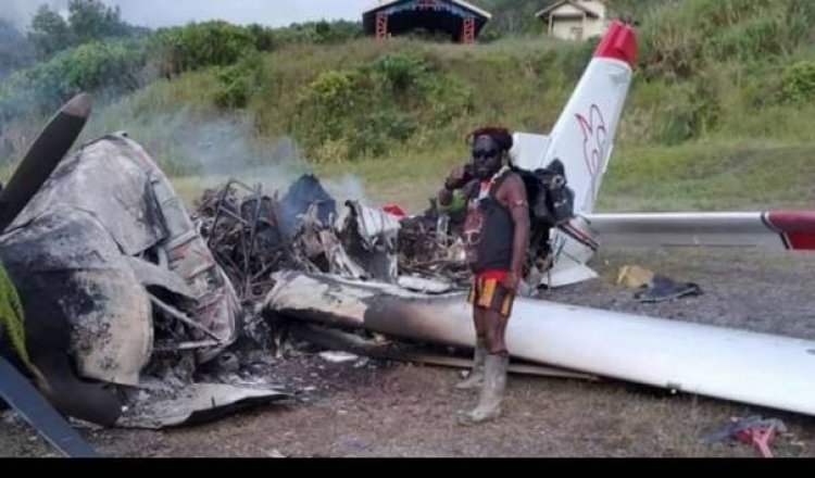 Kekejaman Teroris KKB Papua, Tembak Guru, Culik Kepsek & Membakar Sekolah