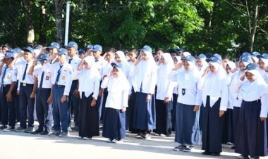 Kabulkan Gugatan LKAAM Sumbar, MA Batalkan SKB 3 Menteri soal Aturan Seragam Sekolah