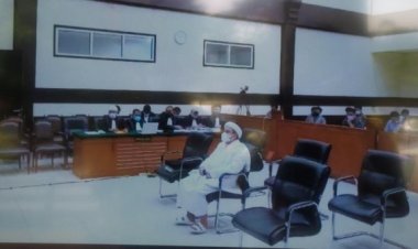 HRS: Kami Bukan Dicekal tapi Sedang Diasingkan Agar tidak Bisa Pulang ke Tanah Air