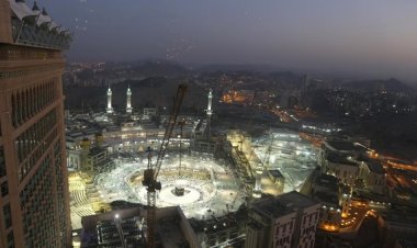 Teror di Masjidil Haram, Tabrak Gerbang-Khatib Lagi Khotbah Diserang
